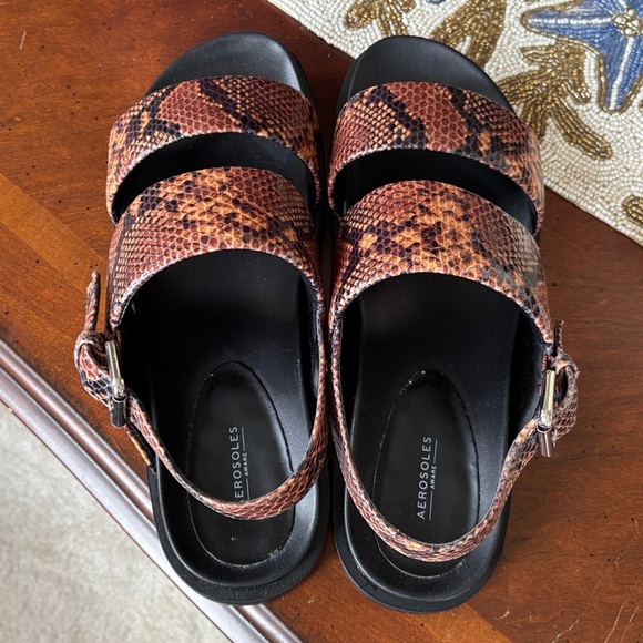 Brand New Aerosoles Leggenda Flatform Snakeskin Python Print Dual Band Sandals - Picture 7 of 16